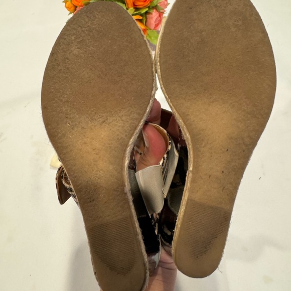 Authentic Fendi wedges - Picture 11 of 11